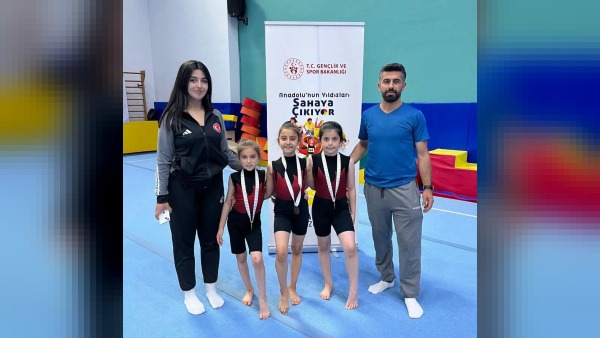 Karslı jimnastikçiler üstün performansla yarı finale yükseldi