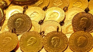 Altın fiyatları haftaya düşüşle başladı: Gram ve çeyrek altın geriledi