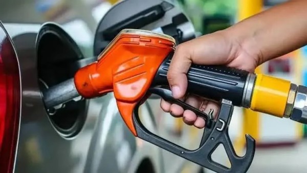 Benzine yeni fiyat artışı yolda: Pompa fiyatları yeniden değişecek